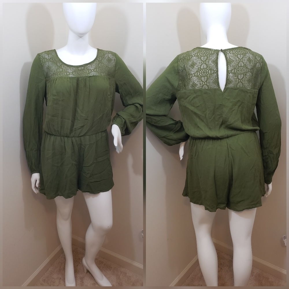Cute lace romper